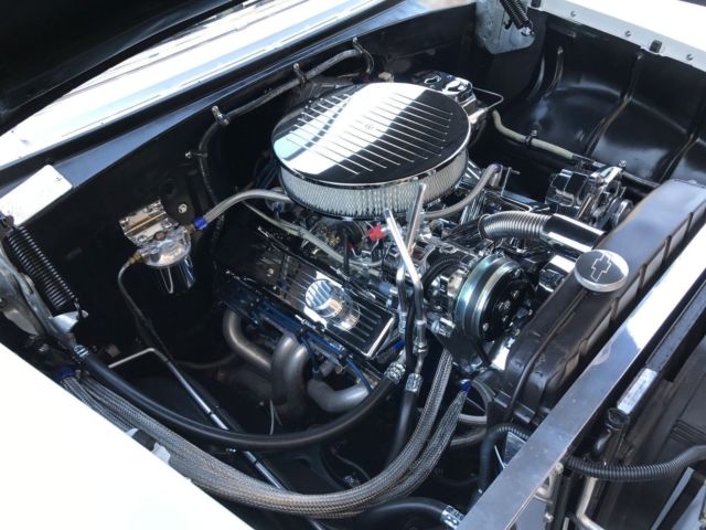 1955 White Chevrolet Bel Air/150/210 Coupe