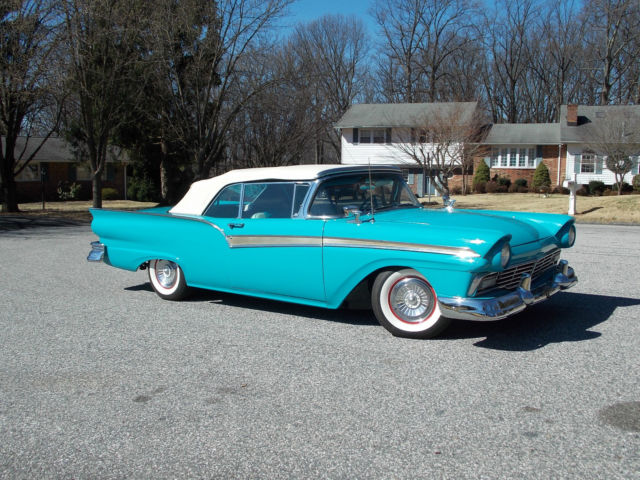1957 Ford Fairlane
