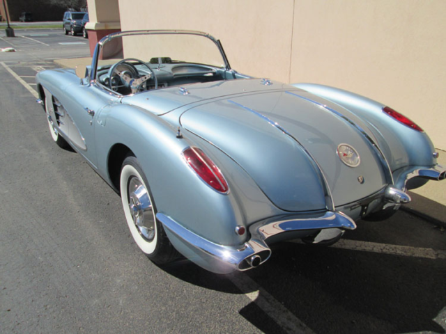 1958 Silver Blue Chevrolet Corvette