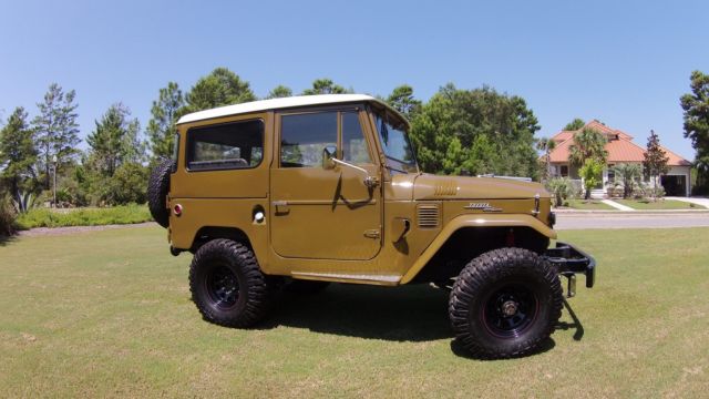 1967 Brown Toyota Land Cruiser Convertible
