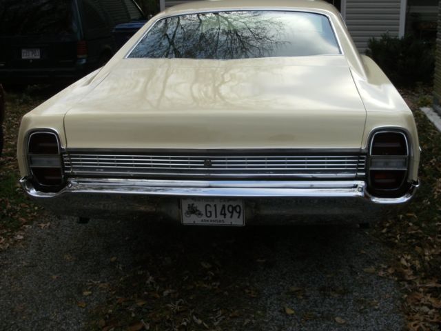 1968 Yellow Ford Galaxie