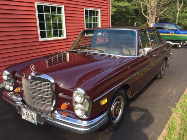 1968 maroon Mercedes-Benz 200-Series Sedan