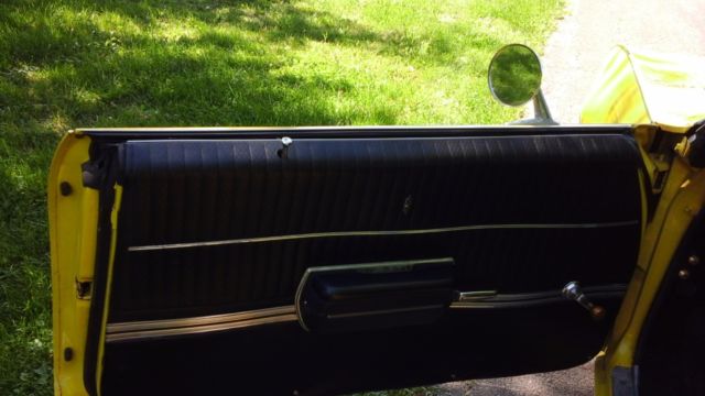 1969 Yellow Oldsmobile 442 Convertible