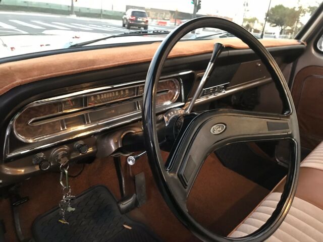 1971 Green Ford F-100 Pick Up