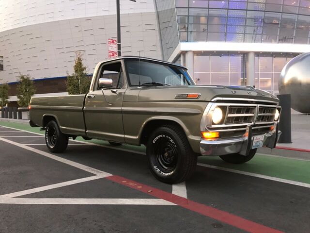 1971 Green Ford F-100 Pick Up