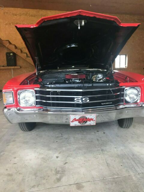 1972 Red Chevrolet Chevelle