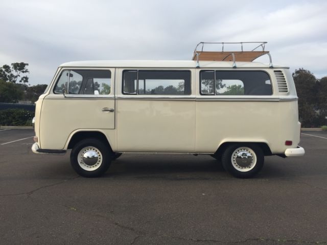 1972 Volkswagen Bus/Vanagon