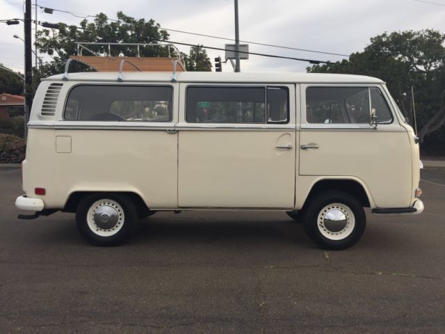 1972 Volkswagen Bus/Vanagon