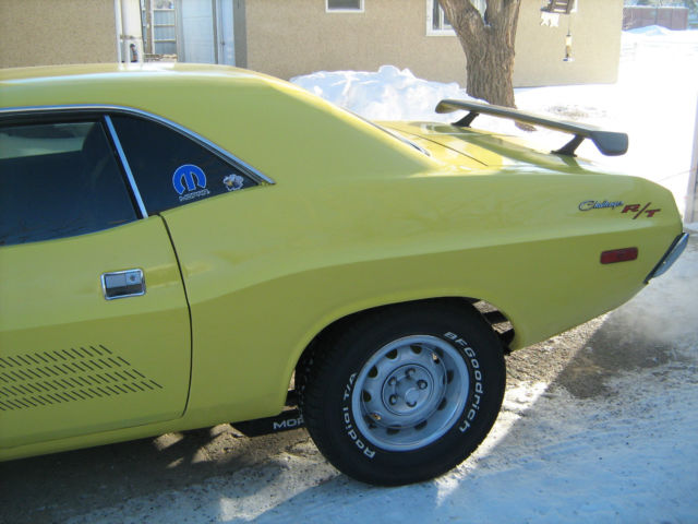 1974 YELLOW Dodge Challenger Coupe