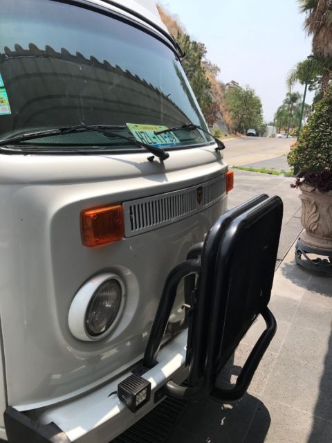 1980 White Volkswagen Bus/Vanagon Extended Passenger Van