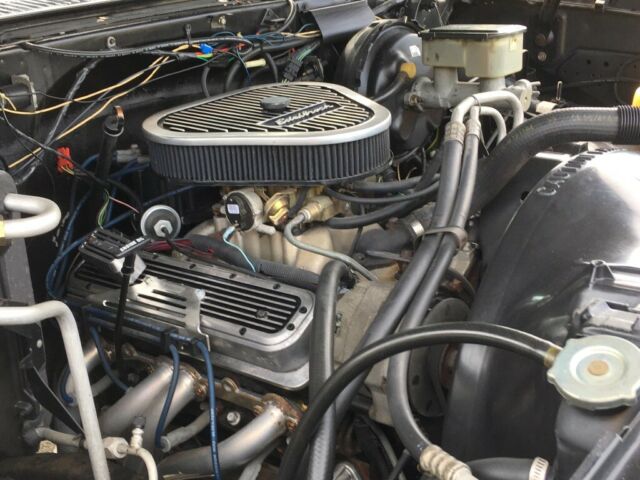 1985 Black Chevrolet C/K Pickup 1500 Standard Cab Pickup