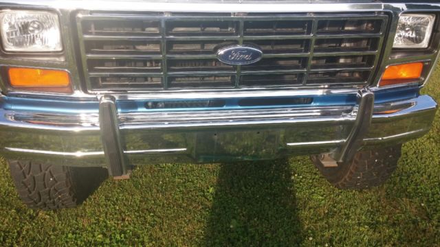 1985 Blue Ford F-250 Crew Cab Pickup