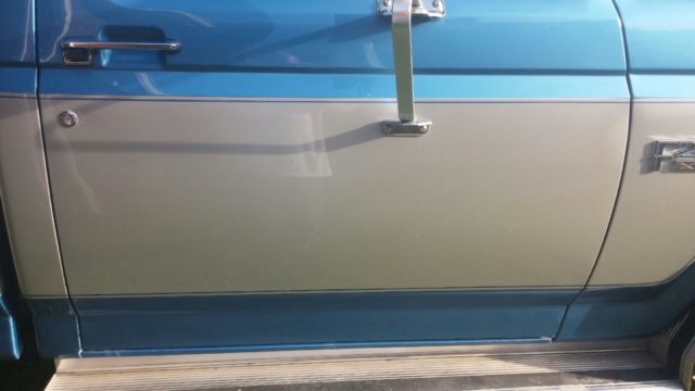 1985 Blue Ford F-250 Crew Cab Pickup