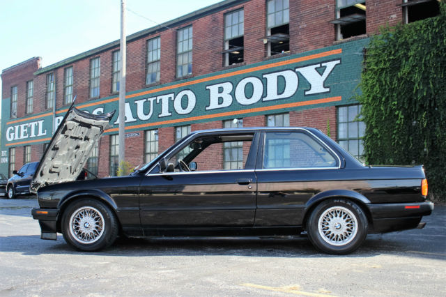 1988 Black BMW 3-Series