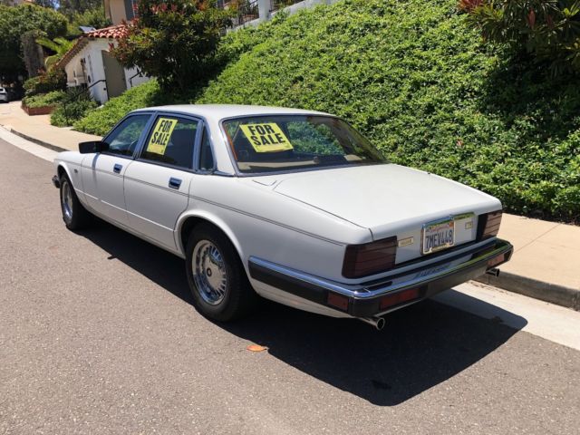 1989 White Jaguar XJ6 Sedan