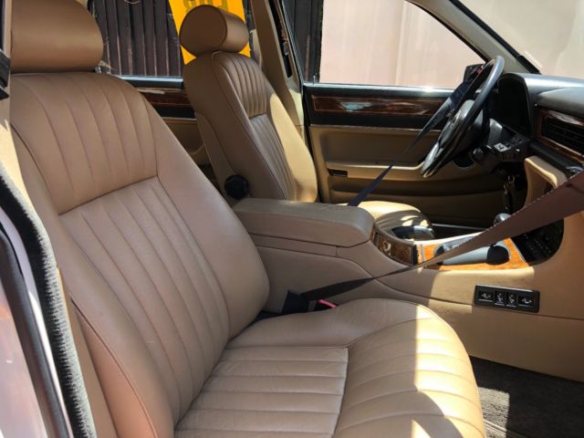 1989 White Jaguar XJ6 Sedan