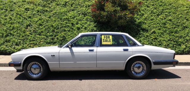 1989 White Jaguar XJ6 Sedan