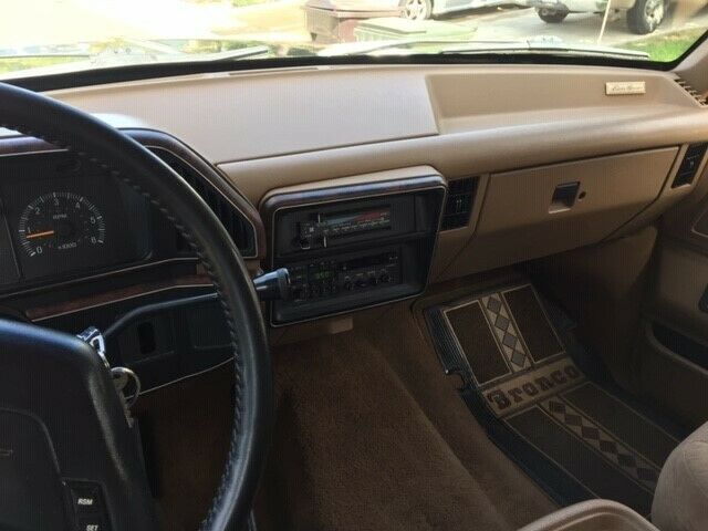 1991 Blue Ford Bronco SUV