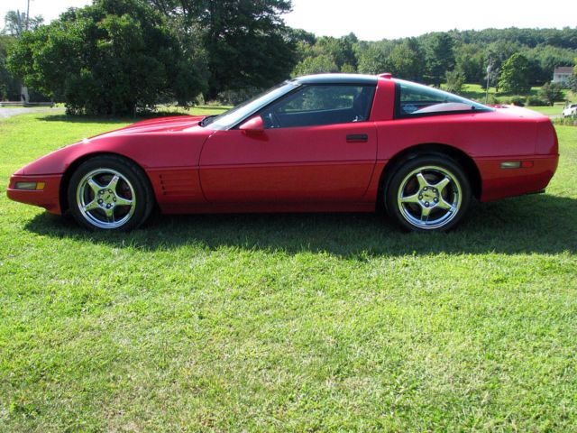 1991 Red Chevrolet Corvette Coupe