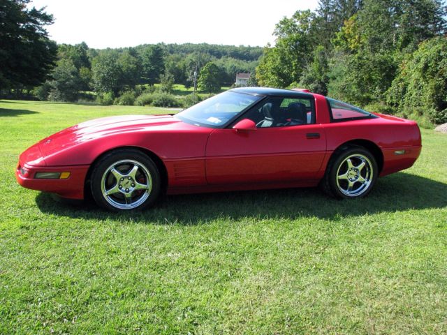 1991 Red Chevrolet Corvette Coupe