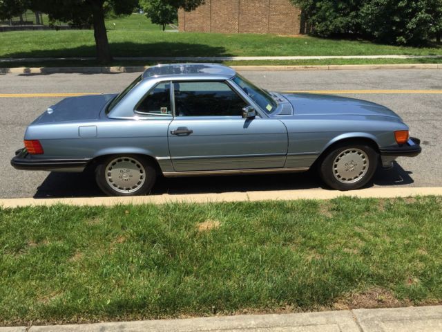 1988 Blue Mercedes-Benz SL-Class Convertible