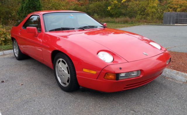 1987 Gaurds Red Porsche 928 Coupe