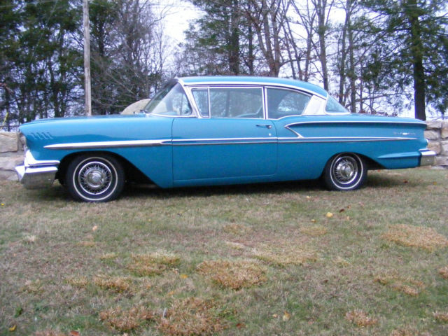 1958 AQUA Chevrolet Bel Air/150/210  2 DOOR HARDTOP