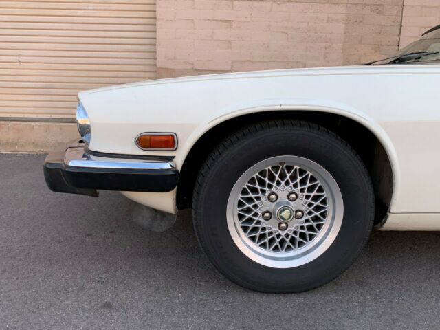 1986 White Jaguar XJS Coupe