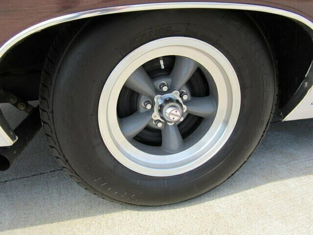 1968 White Chevrolet Caprice Station Wagon