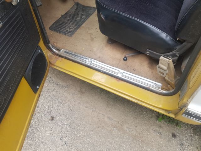 1972 white and yellow Chevrolet Other Pickups 2 door