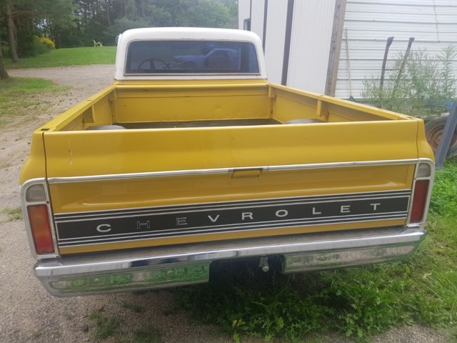 1972 white and yellow Chevrolet Other Pickups 2 door