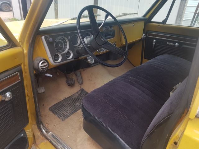 1972 white and yellow Chevrolet Other Pickups 2 door