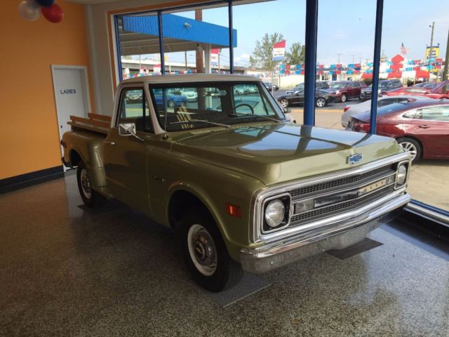 1969 Green Chevrolet C-10 Step side short bed