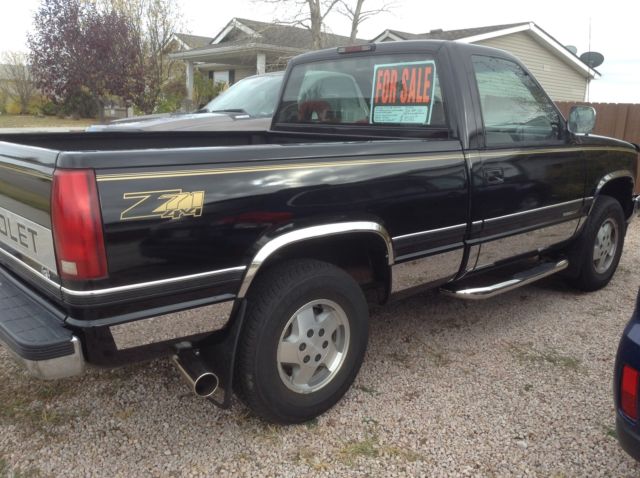 1994 Black Chevrolet Silverado 1500 Standard Cab Pickup