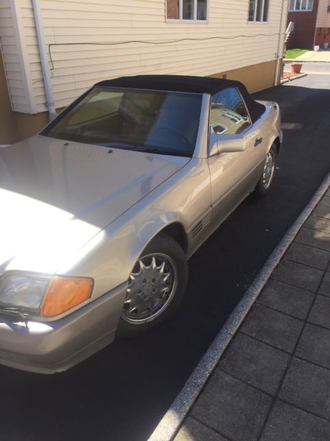 1992 Gray Mercedes-Benz SL-Class Convertible