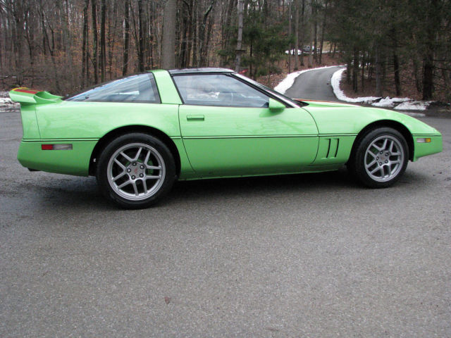 1984 Green Chevrolet Corvette Coupe