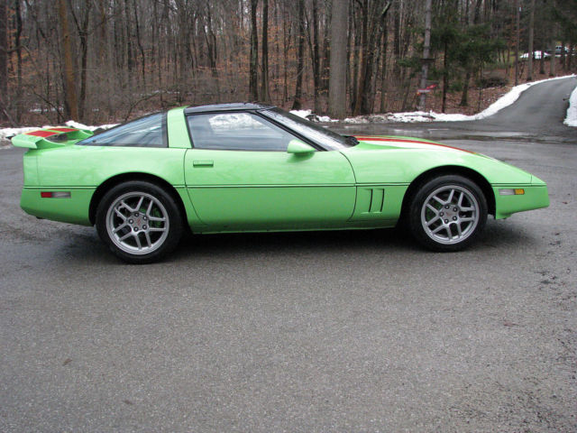 1984 Green Chevrolet Corvette Coupe