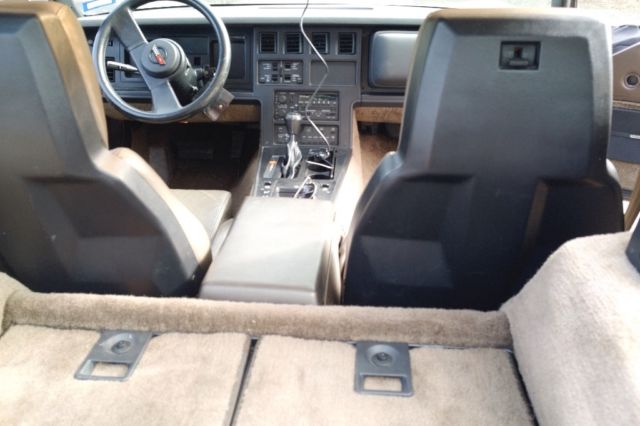 1986 Silver Chevrolet Corvette Coupe