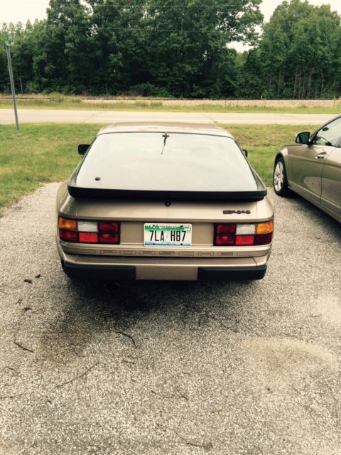 1983 Gold Porsche 944 Coupe