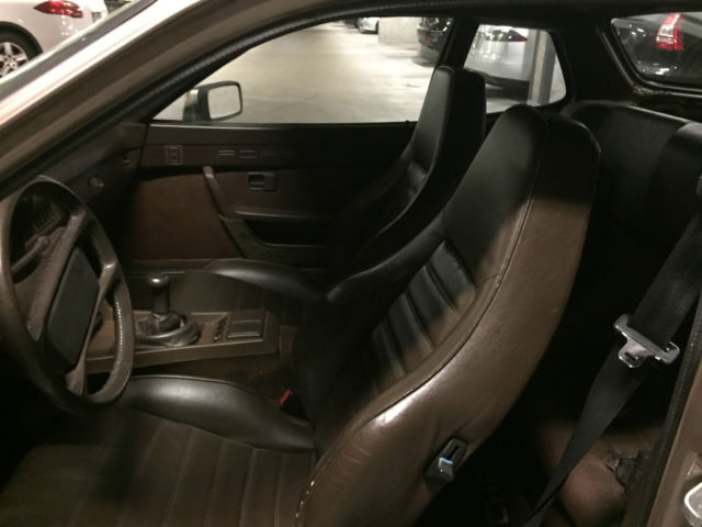 1983 Gold Porsche 944 Coupe