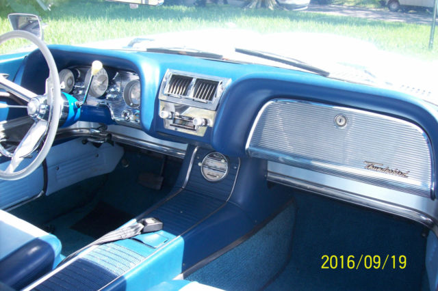 1960 Ford Thunderbird