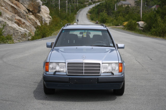 1991 Blue Mercedes-Benz 300-Series Wagon