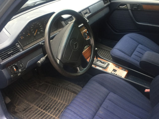 1991 Blue Mercedes-Benz 300-Series Wagon