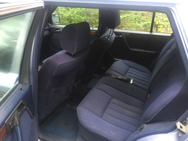 1991 Blue Mercedes-Benz 300-Series Wagon