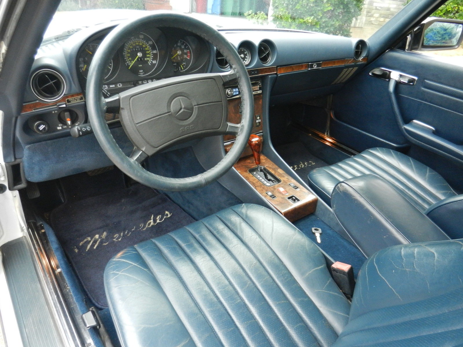 1987 White Mercedes-Benz SL-Class Convertible