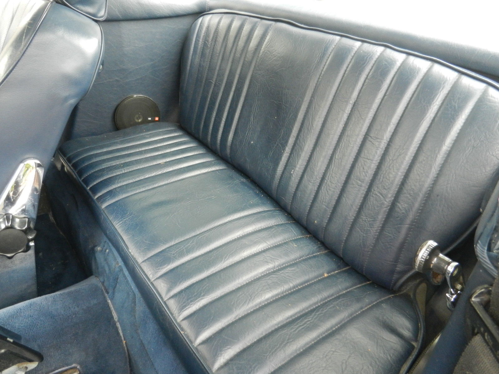 1987 White Mercedes-Benz SL-Class Convertible