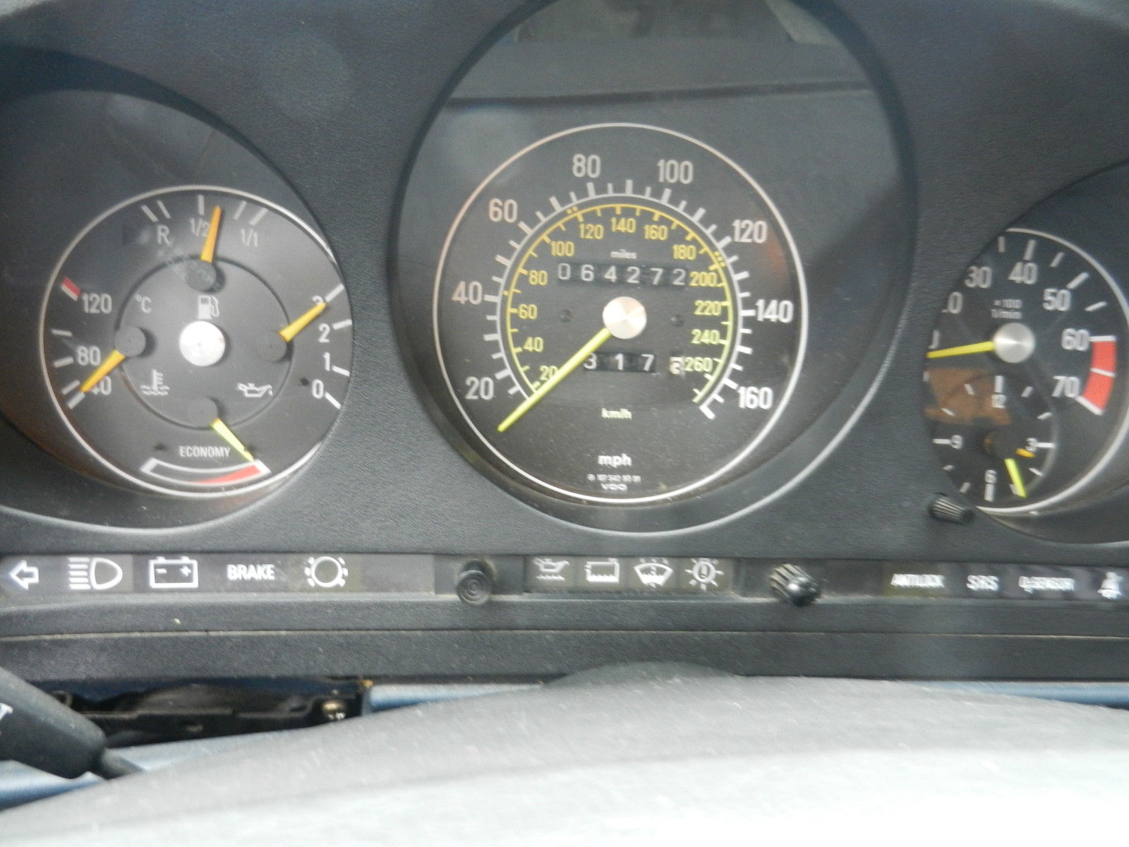 1987 White Mercedes-Benz SL-Class Convertible