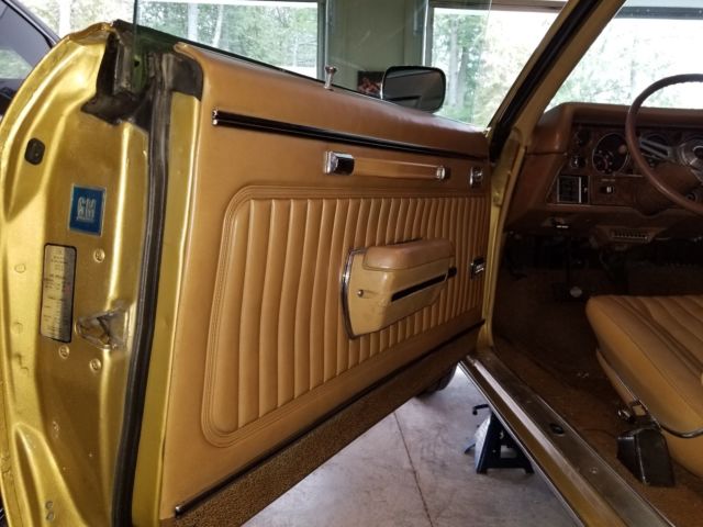 1970 Gold Chevrolet Monte Carlo Coupe