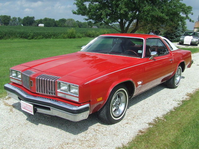 1976 Red Oldsmobile Cutlass Coupe