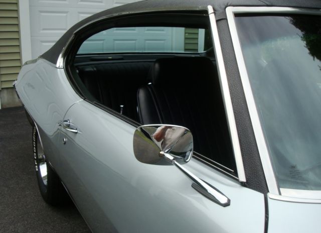 1970 Silver/Black Pontiac GTO Coupe